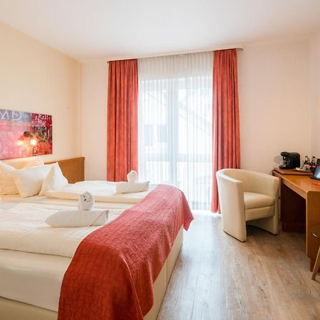 Arador-City Hotel Бад Ойнхаузен Екстериор снимка
