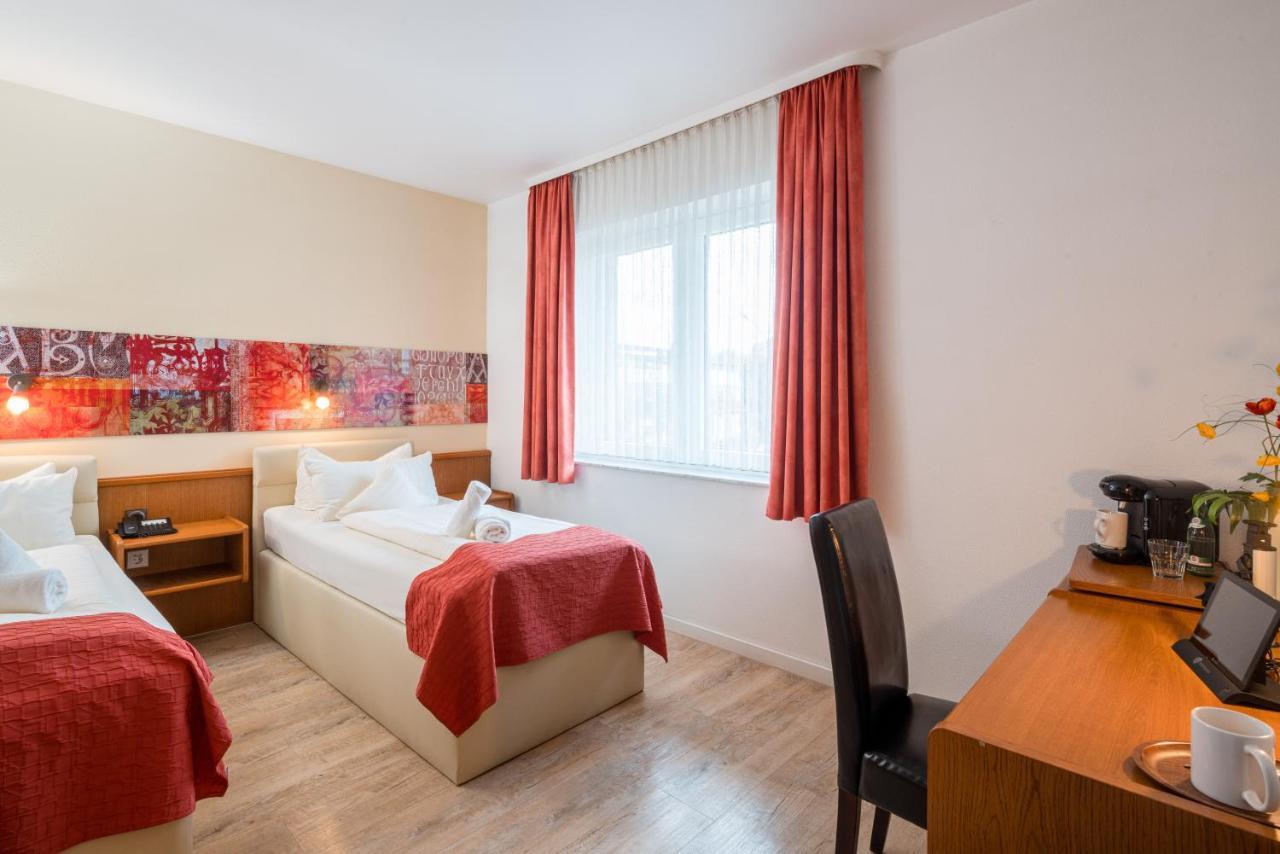 Arador-City Hotel Бад Ойнхаузен Екстериор снимка