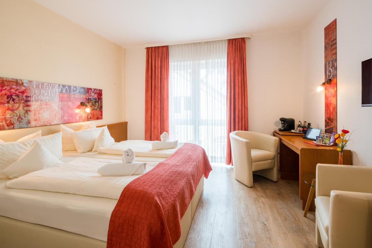 Arador-City Hotel Бад Ойнхаузен Екстериор снимка